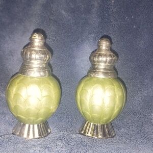 Julia Knight peony salt and pepper shakers